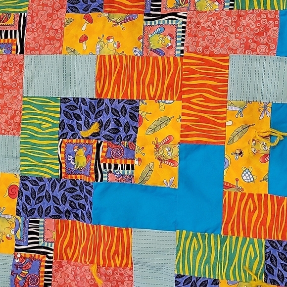 36"x38" Darling Patchwork Handmade Quilt Linus Project - Picture 3 of 6